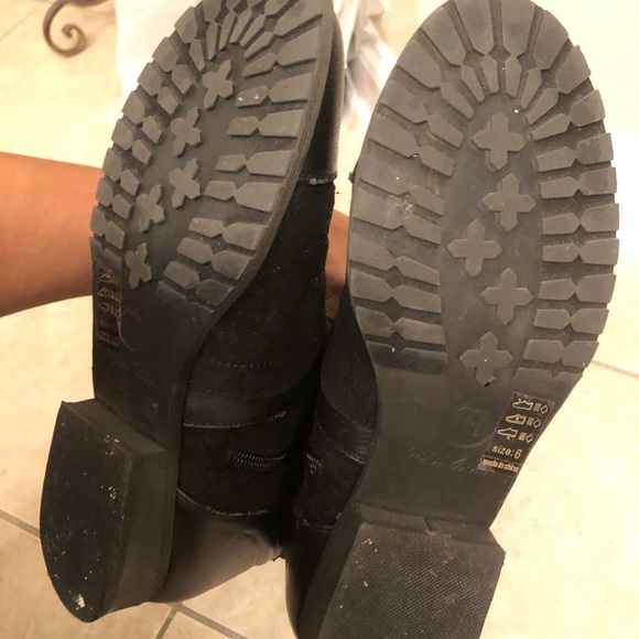 Boots - Picture 2 of 3